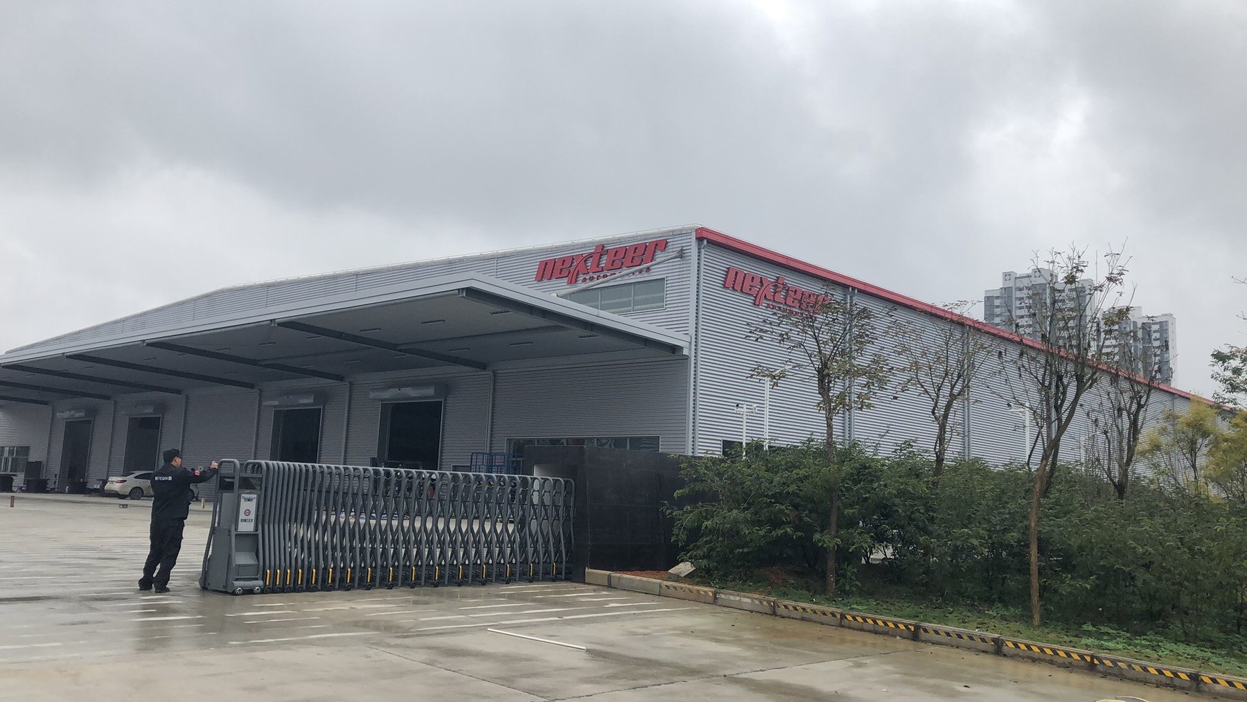 Completed automotive manufacturing facility exterior