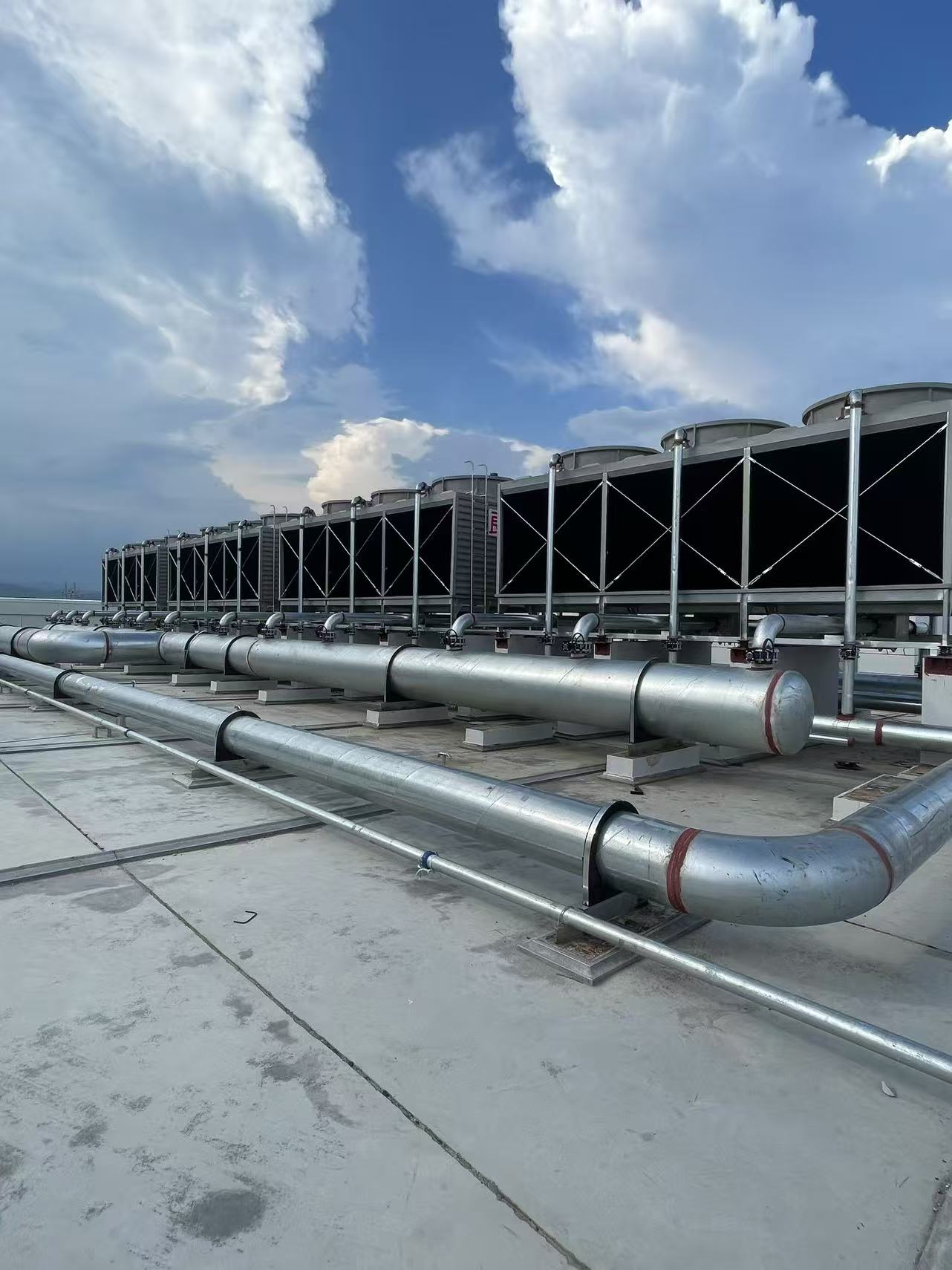 Rooftop mechanical equipment and large-diameter piping